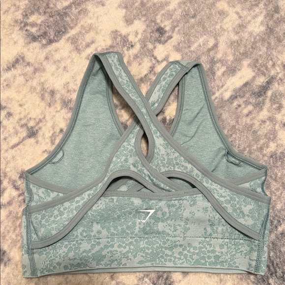 Gymshark Adapt Animal Women's Cross-Back Sports Bra - light green - Picture 2 of 3